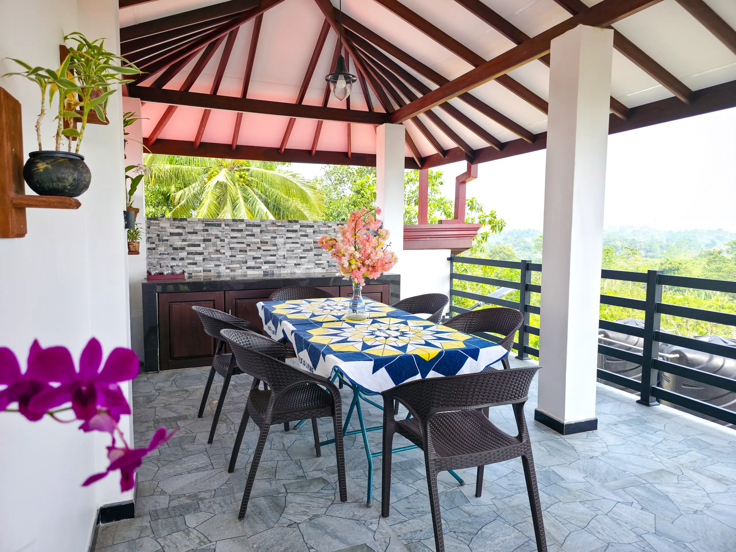 Dishan Green Retreat